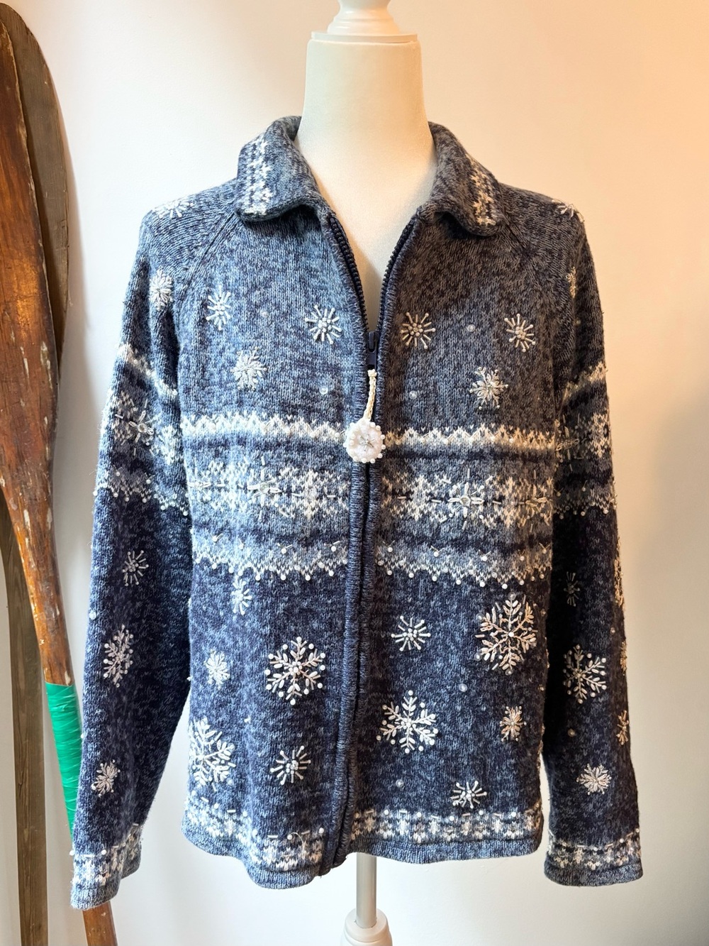Tiara International Snowflake Embellished Cardigan Jacket Size Medium Beaded - Picture 8 of 10